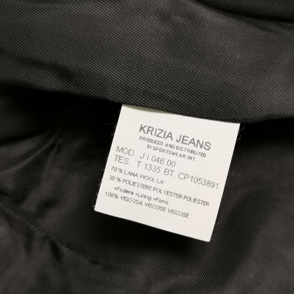 Blazer - Picture 6 of 9